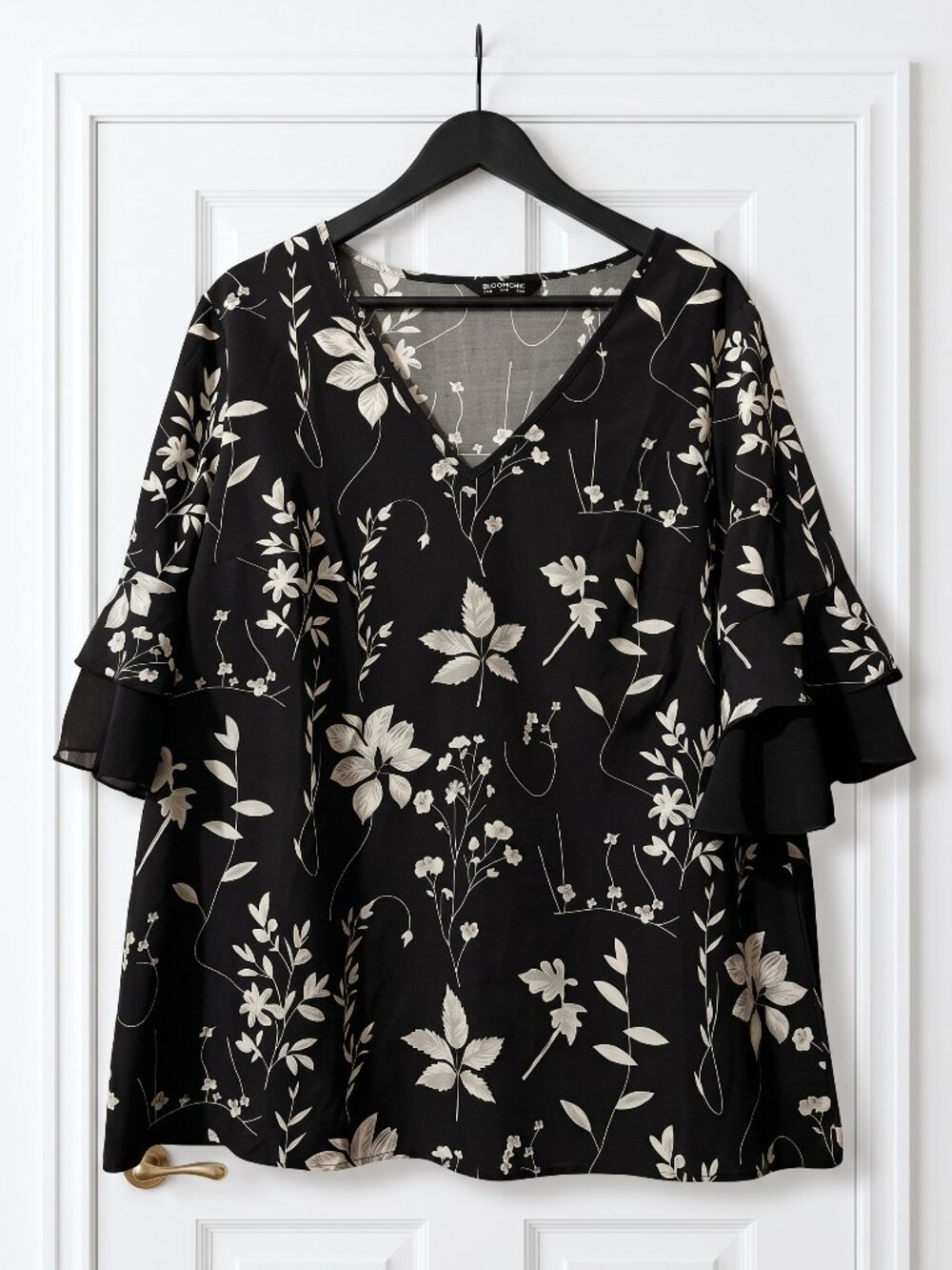 BloomChic Black Floral V-Neck Ruffle Sleeve Top 12